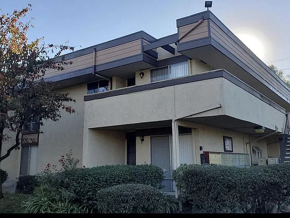 2nd image of 745 E Bradley Ave Unit 34
