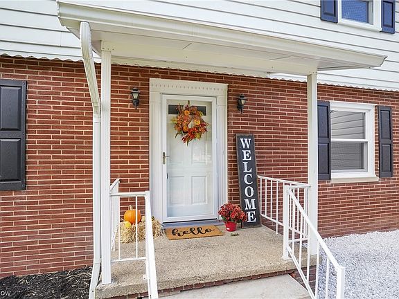 4th image of 362 N Elm Ave