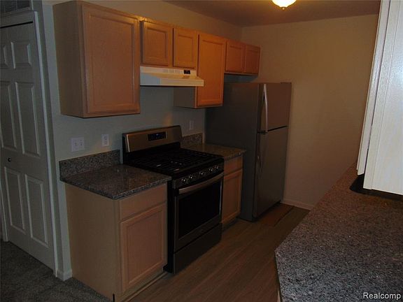 4th image of 1521 Chesapeake