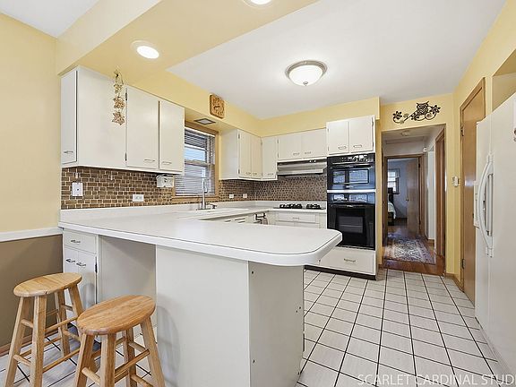 5th image of 439 N Harvard Ave