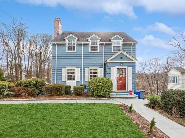 24 Iroquois Road, Ossining, NY 10562