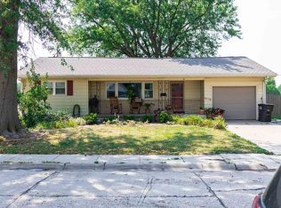 30 Arbor Ct, York, NE 68467