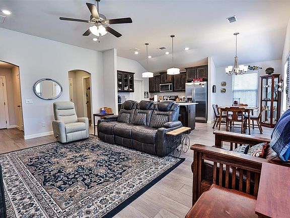 3rd image of 15517 Boulderdown Dr