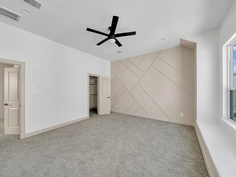 9551 Neuens Rd #B — Photo 27
