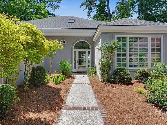 2nd image of 5 Willow Oak Circle