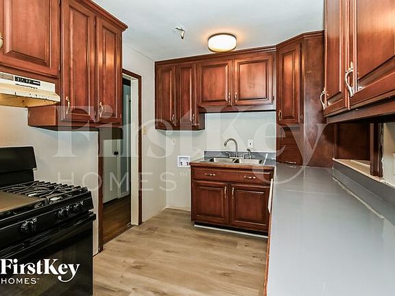 5th image of 4022 Claree Dr