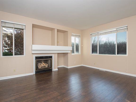 3rd image of 6227 Commonwealth Dr