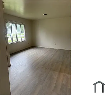 542 Petty St — Photo 7