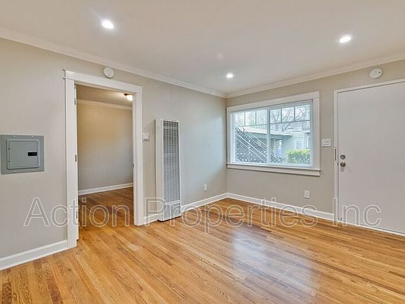 3rd image of 366 & 372 Camille Ct #366-2