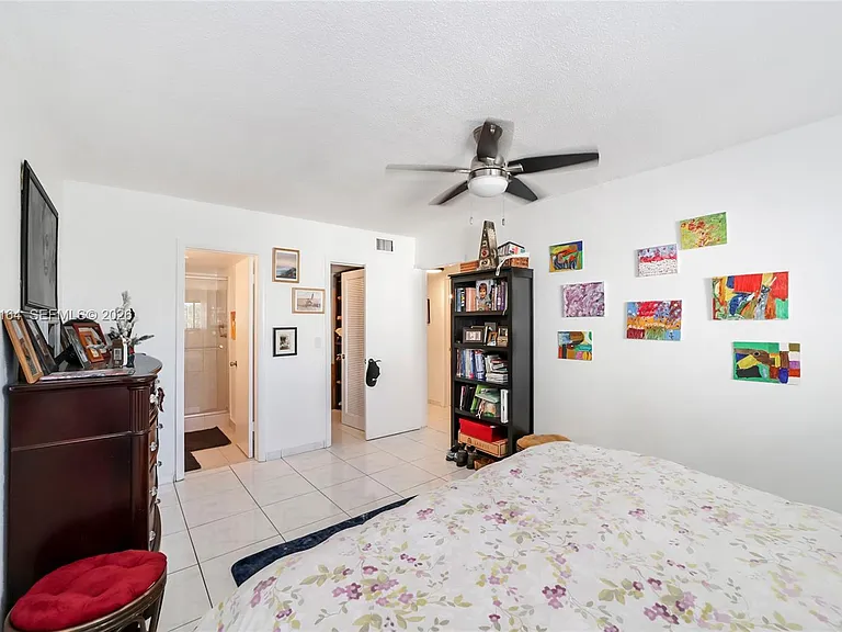 541 Blue Heron Dr #205 — Photo 15
