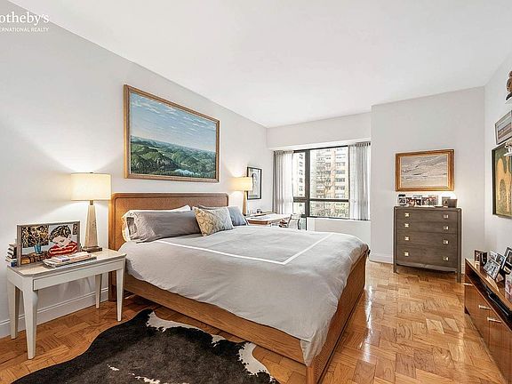 5th image of 415 E 54th St APT 5F