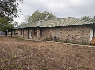 102 W County Road 401, Falfurrias, TX 78355