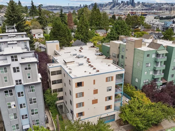 3256 SW Avalon Way #304, Seattle, WA 98126