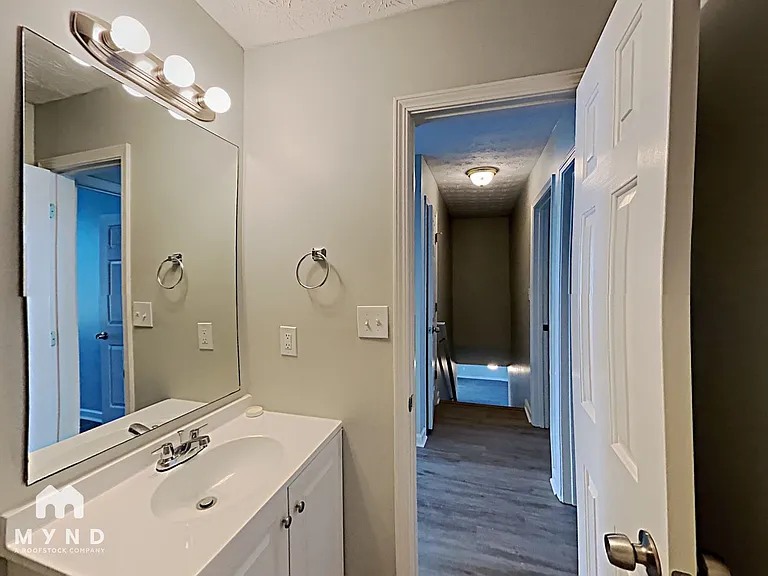 2079 Sugar Creek Falls Ct SE — Photo 12