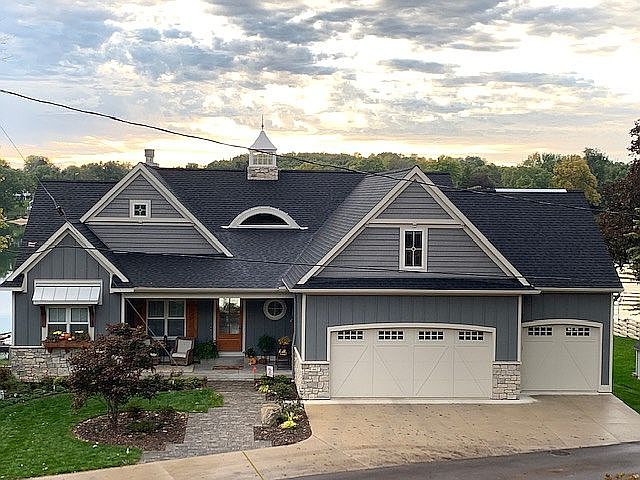 1st image of 667 Palmer Dr
