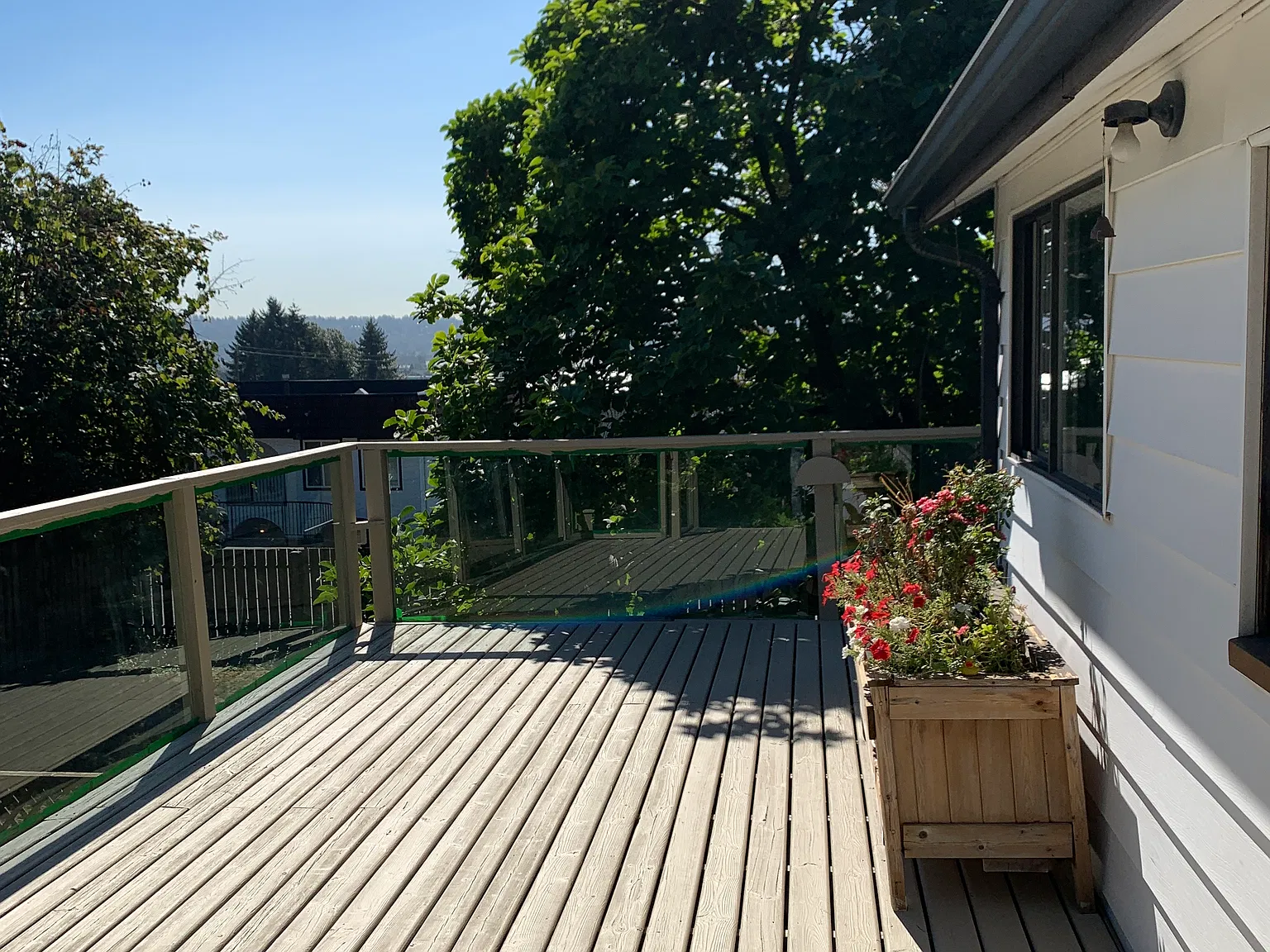 3 bed, 2115 sqft, $3,200 — Photo 3