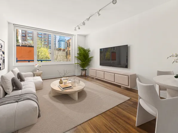 45 Park Avenue image 1 of 10