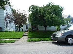 1st image of 7008 Fairpark Ave