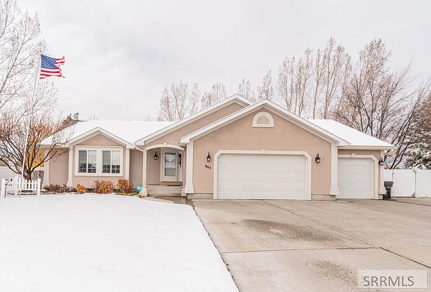 1st image of 865 Summerfield Dr