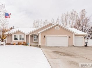 865 Summerfield Dr, Idaho Falls, ID 83404