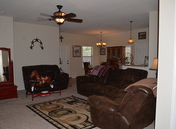 4th image of 505 E 19th St