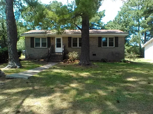 1820 Duncan Dr, Rocky Mount, NC 27801