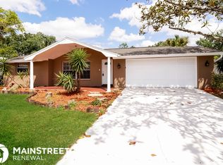 7824 Cherrytree Ln, New Port Richey, FL 34653