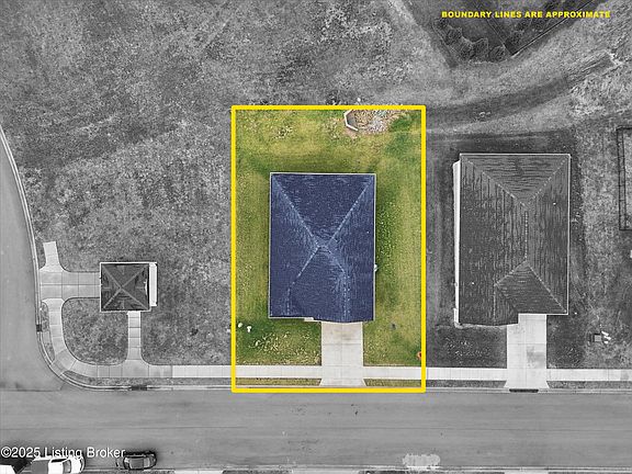 3rd image of 304 Summit Creek Dr