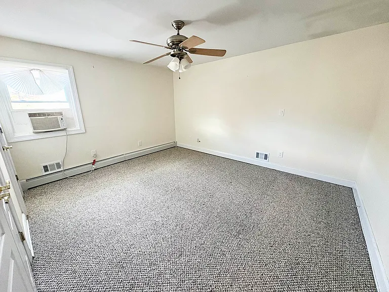 953 Westwood Ave #2 — Photo 11
