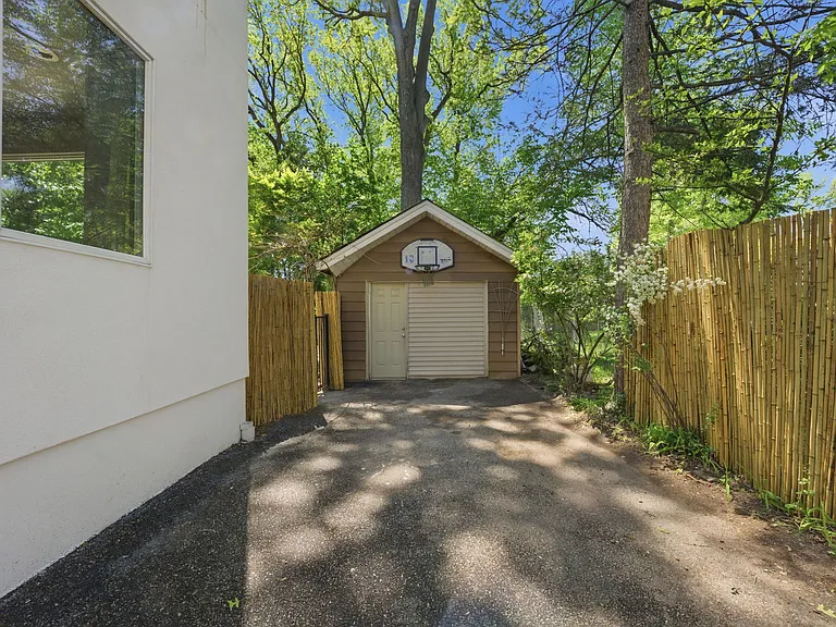 232 Riveredge Rd — Photo 40