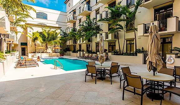 3rd image of 1805 Ponce De Leon Blvd #71A
