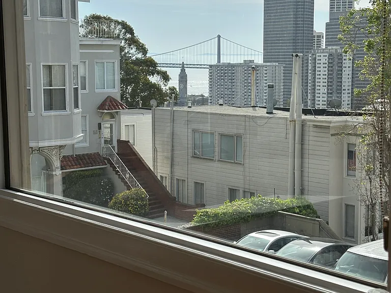1233 Montgomery St — Photo 7