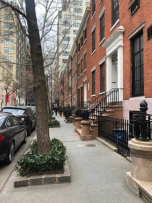 Rented by Waverly Realty Associates | media 20