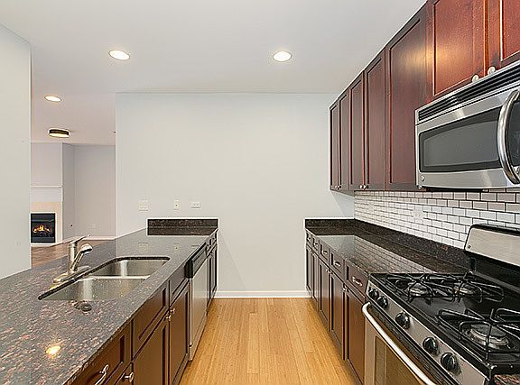 4th image of 5300 N Lincoln Ave APT 5C