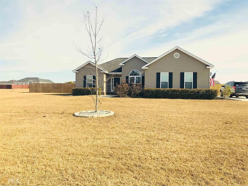 2nd image of 104 Wedgefield Way