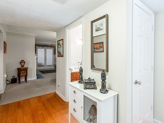4th image of 505 Bedfort Dr