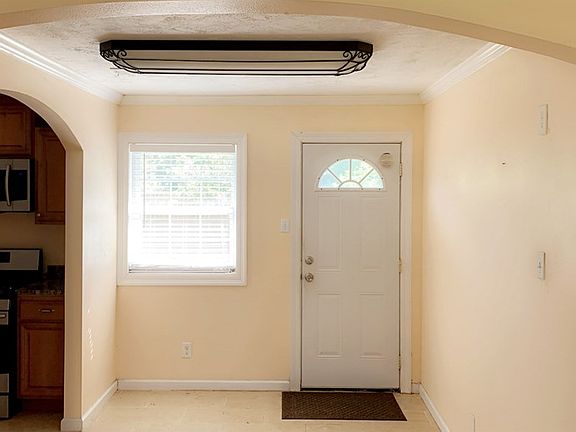 4th image of 1210 Palm St
