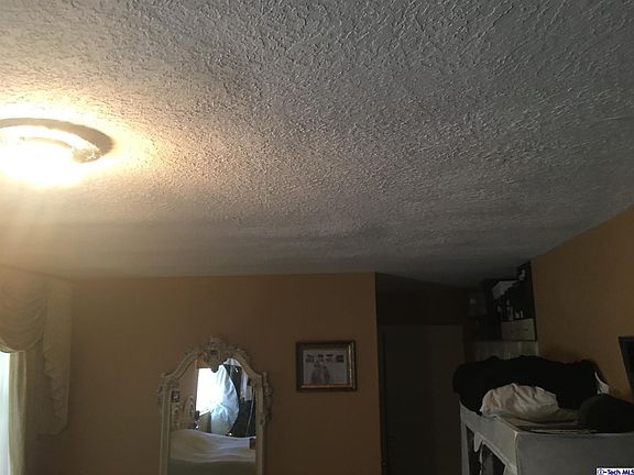 5th image of 826 S Sunset Canyon Dr