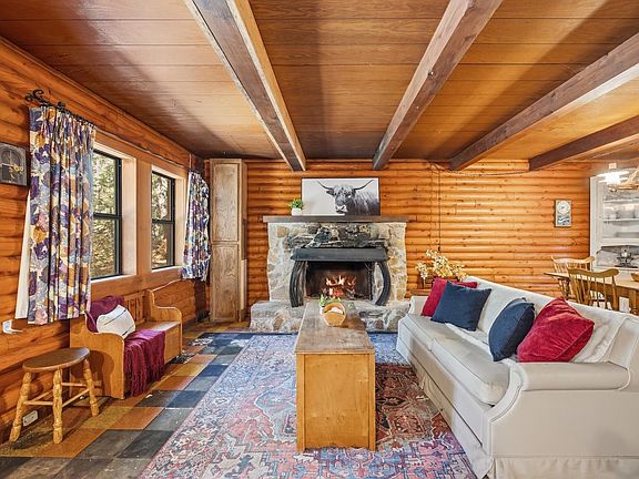 3rd image of 51858 Tamarack Cres