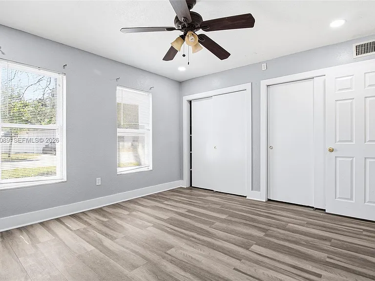 610 SW 2nd Ave #1 — Photo 18