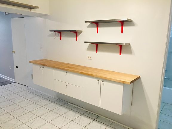 4th image of 1244 W Race Ave #2F
