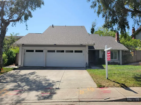 17089 Columbia Dr, Castro Valley, CA 94552
