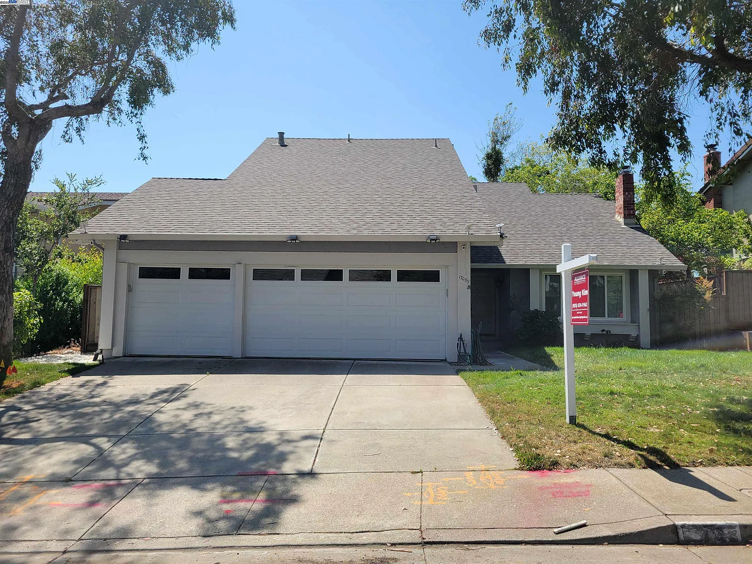 17089 Columbia Dr photo 1