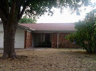 8305 Silver Creek Rd, White Settlement, TX 76108