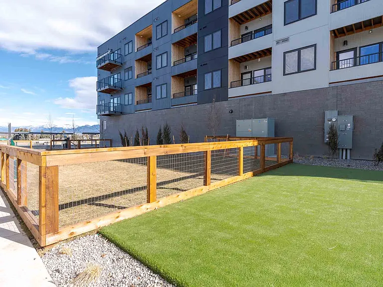 Highmark Bozeman Apartments & Townhomes — Photo 37
