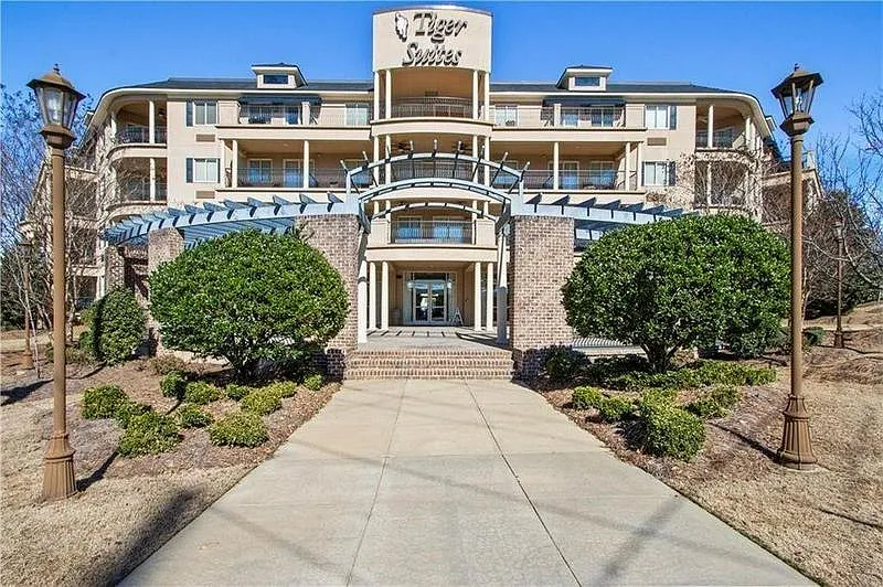 430 W Glenn Ave #313