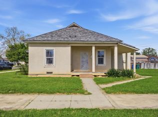 1920 9th St, Sanger, CA 93657