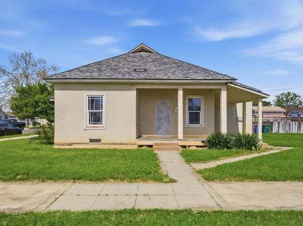 1920 9th St, Sanger, CA 93657