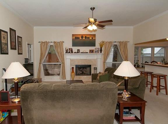 4th image of 2616 Zachary Dr