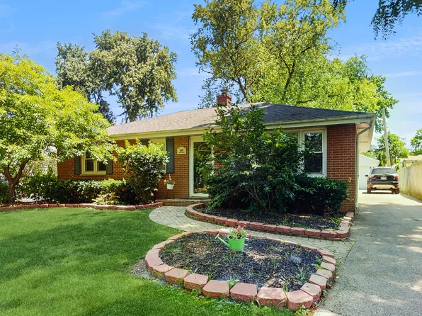 169 S Greeley St, Palatine, IL 60067